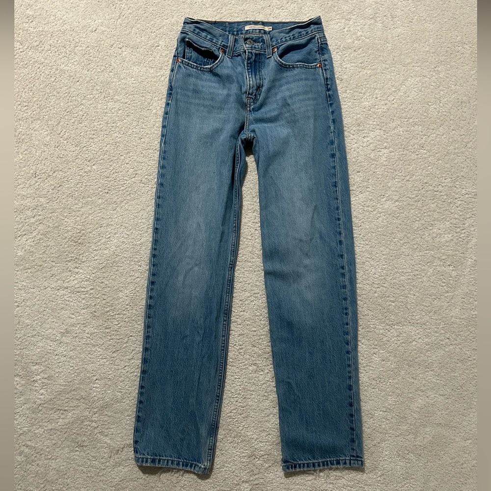 Low pro straight levi’s jeans